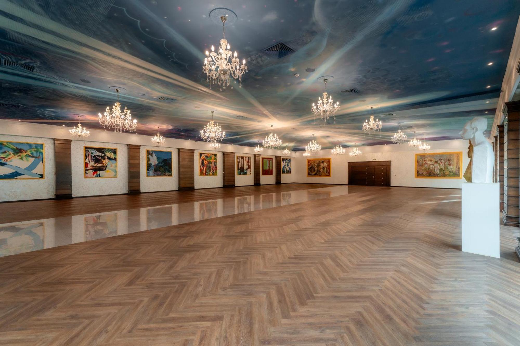Grand Hotel Sofianu รึมนิคูวัลเจีย ภายนอก รูปภาพ