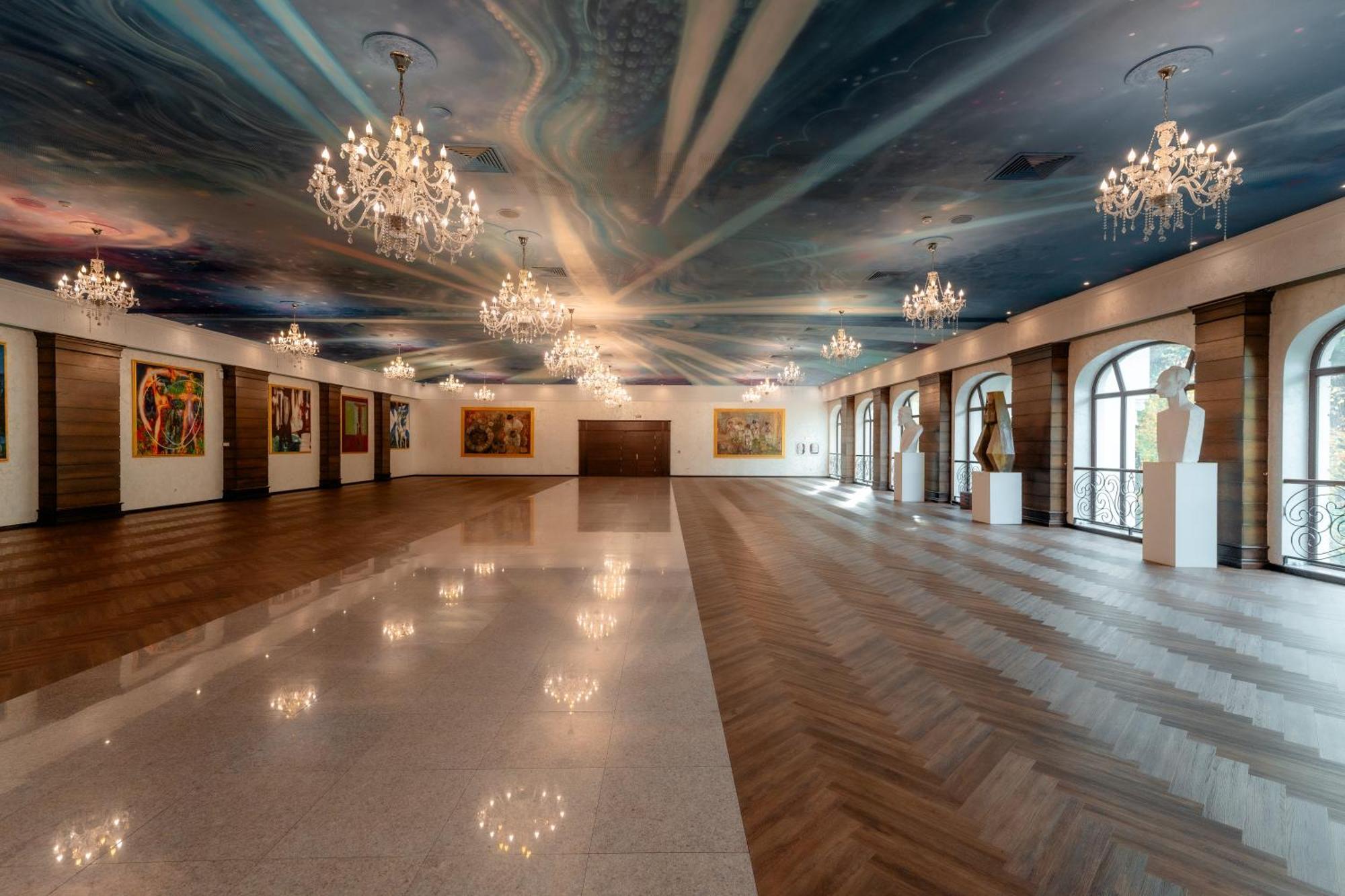Grand Hotel Sofianu รึมนิคูวัลเจีย ภายนอก รูปภาพ