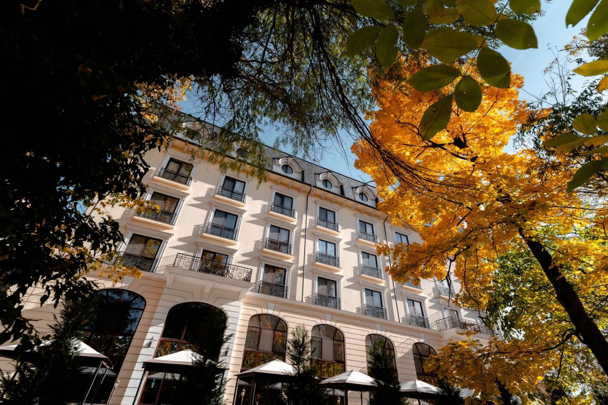 Grand Hotel Sofianu รึมนิคูวัลเจีย ภายนอก รูปภาพ