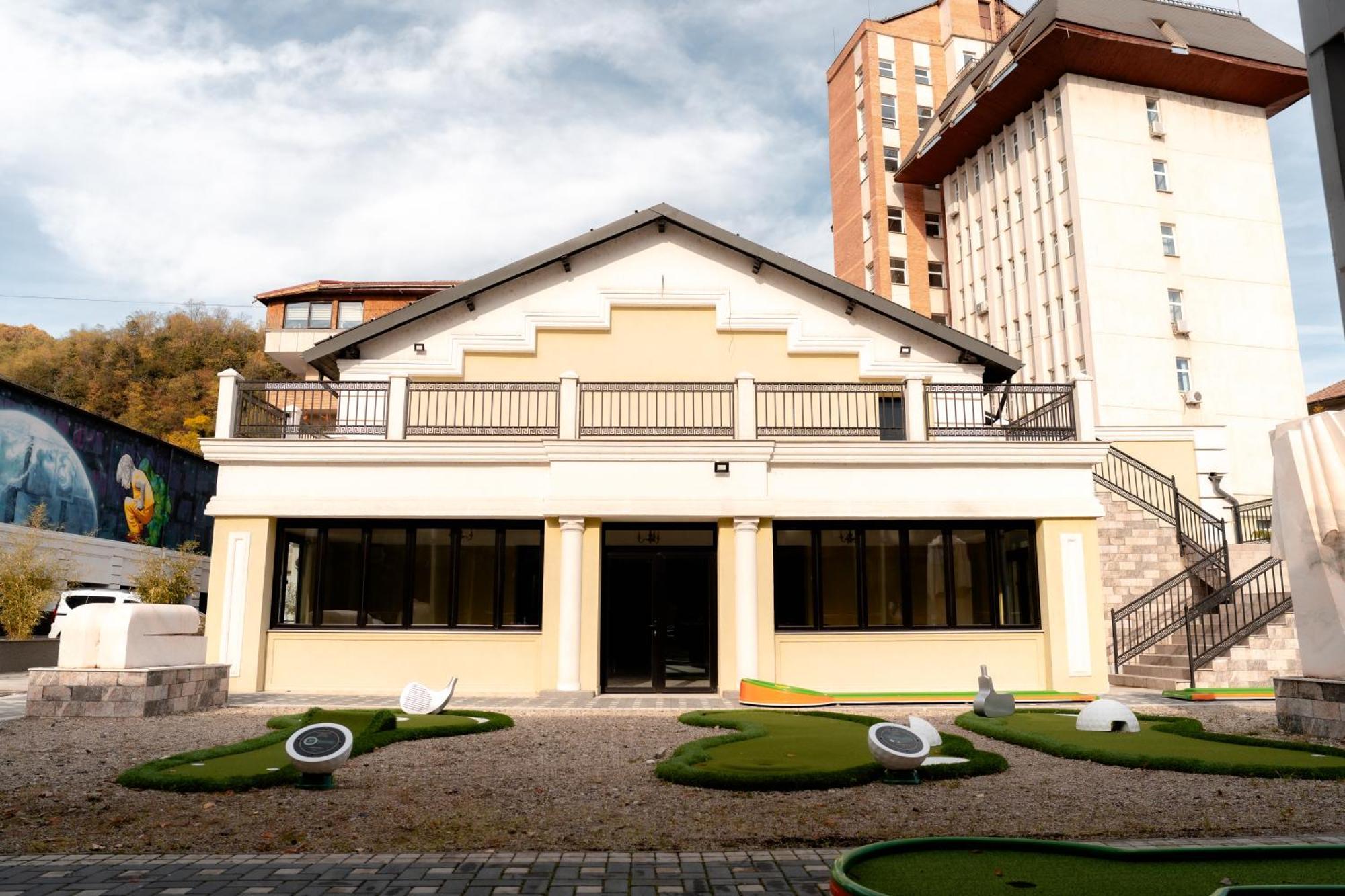 Grand Hotel Sofianu รึมนิคูวัลเจีย ภายนอก รูปภาพ
